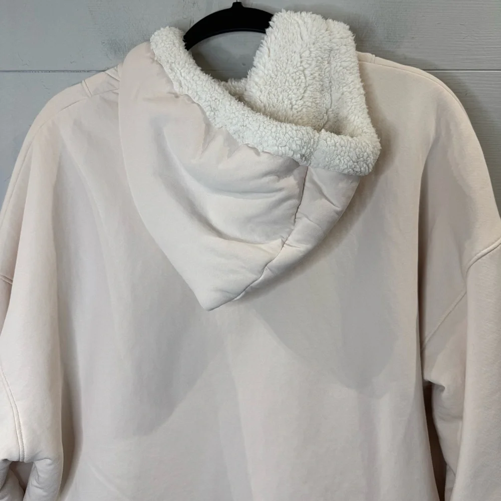 UGG Sharonn Bonded Fleece Pullover Soft Pink Hooded Pullover Medium EUC - Picture 13 of 14